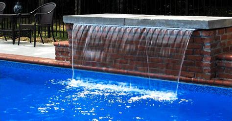 CMP Brilliant Wonders® 60" LED Waterfall, Back Port, White — 25677-530-000 - alternate view